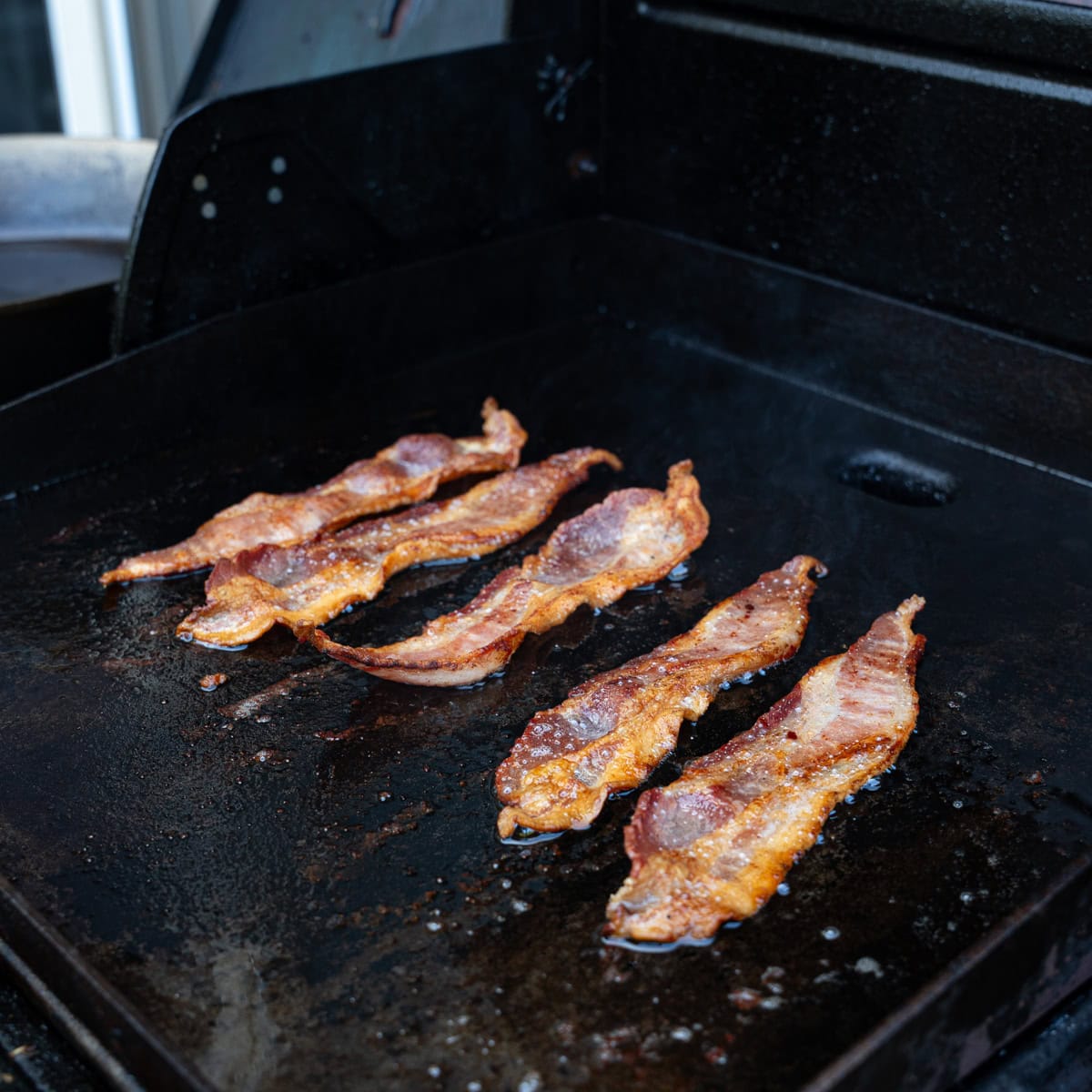 Cooking bacon on the griddle